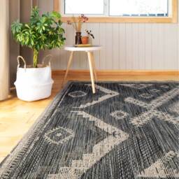 Grey Tribal Outdoor Weatherproof Rug - Deep Grey / 170 x 120cm - thumbnail 5