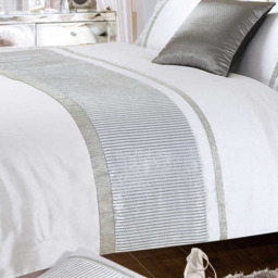 Crushed Velvet Diamante Luxurious Duvet Cover and Pillowcase Set - White / Single - thumbnail 2