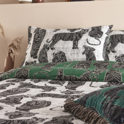 Wildcat Reversible Duvet Cover Set - Jungle Green / King - thumbnail 2