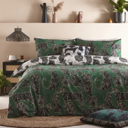 Wildcat Reversible Duvet Cover Set - Jungle Green / King - thumbnail 3
