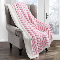 Chunky Sherpa backed Jacquard Chevron Throw Blanket - Pink / 150x200 - thumbnail 2
