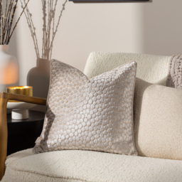 Lanzo Cut Velvet Piped Cushion - Moonbeam / Feather - thumbnail 4
