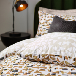 Geometric Triangles Duvet Cover Set - Toffee / Superking - thumbnail 4