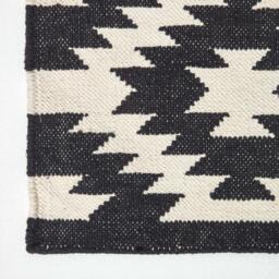 Homescapes Zurich Handwoven Black White Cotton Geometric Kilim Rug - Black / 150cm - thumbnail 3