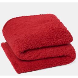 Soft Plain Teddy Fleece Throw - Red / 240cm - thumbnail 3