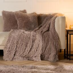 Pack of Fluffy Fleece Cushion Covers - Natural / 45cm / 2 - thumbnail 4