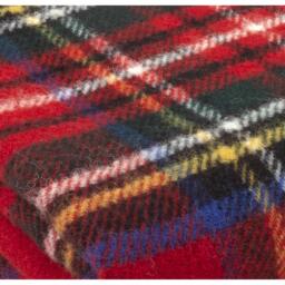 Tartan Wool Throw - Royal Stewart / Hand Wash/Dry Clean Only - thumbnail 3