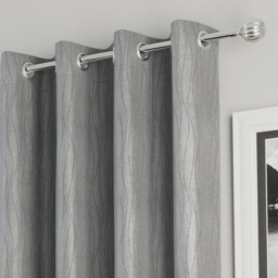 Pair of Goodwood Eyelet Thermal Room Darkening Curtains - Silver / 168cm / 137cm - thumbnail 4