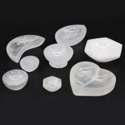Elegant Selenite Round Bowl for Crystals, Jewelry Decor - White - thumbnail 3