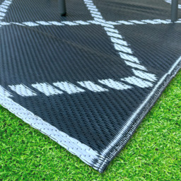 Patterned Outdoor Reversible Garden Rug - Black & White - thumbnail 4