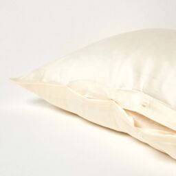Homescapes Organic Egyptian Cotton V Shaped Pillowcase - Cream - thumbnail 4