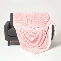 Homescapes Geometric Triangle Velvet Throw - Blush Pink / 200cm - thumbnail 2