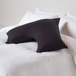 330 Thread Count Egyptian Cotton V Shape Pillowcase - Black - thumbnail 2