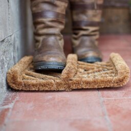 Natural Coir Door Mat Wire Brush - Brown - thumbnail 2