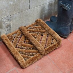 Natural Coir Door Mat Wire Brush - Brown - thumbnail 3