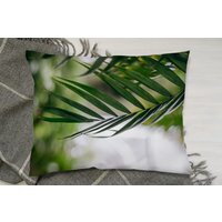 Closeup Of Green Palm Leaf Cushion - Green - thumbnail 1