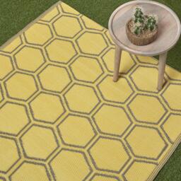 Homescapes Outdoor Rug Waterproof Reversible, 182 x 122 cm, Yellow Honeycomb - Yellow - thumbnail 5
