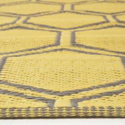 Homescapes Outdoor Rug Waterproof Reversible, 182 x 122 cm, Yellow Honeycomb - Yellow - thumbnail 2