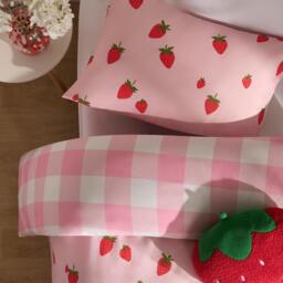 Strawberry Duvet Cover Set - Blush Pink / Double - thumbnail 2