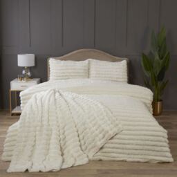 Chunky Ribbed Plush Throw Blanket Ultra-Soft and Cozy (150 x 200 cm) - Vanilla Cream - thumbnail 2