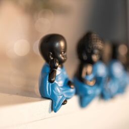 Set of 4 Sitting Buddha Ornaments  - Blue - thumbnail 4