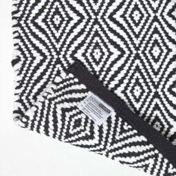 Homescapes Trance Diamond Pattern Recycled Fibre Rug - Black / 200cm - thumbnail 5