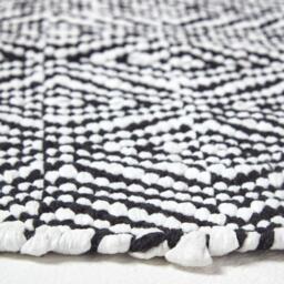 Homescapes Trance Diamond Pattern Recycled Fibre Rug - Black / 200cm - thumbnail 4