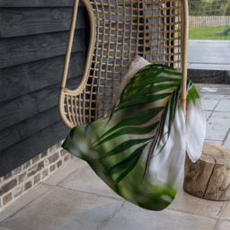 Closeup Of Green Palm Leaf Blanket - Green - thumbnail 4