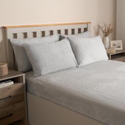 Pack of Teddy Fleece Pillowcases - Grey / 2 - thumbnail 3