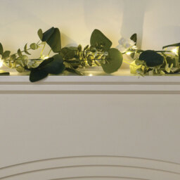 20 LED Floral Garland - White and Green - thumbnail 2