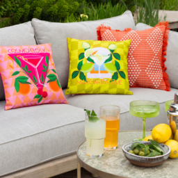 Cosmo O clock Abstract Outdoor Cushion Cover - Pink - thumbnail 5