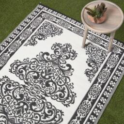 Homescapes Outdoor Rug Waterproof Reversible, 120 x 186cm, Black and White Motif - Black - thumbnail 4