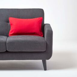 Homescapes Cotton Plain Cushion Cover - Red / 50cm - thumbnail 3