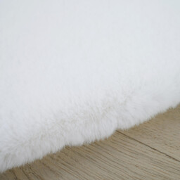 Luxury Rabbit Fur Pom Rug - White - thumbnail 3
