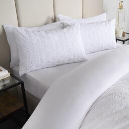 Geometric Embossed Duvet Set - White / Single - thumbnail 5