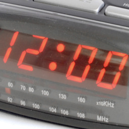 Lloytron 'Daybreak' Alarm Clock Radio - Black - Black - thumbnail 3