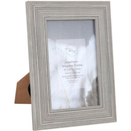 Hawthorn Wooden Photo Frame - Grey / 6 x 4in - thumbnail 2