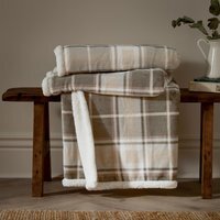 Braemar Sherpa Tartan Fleece Throw - Cream