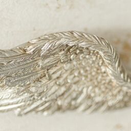 Small Silver Angel Wings Ornament - Silver - thumbnail 3