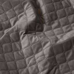 Homescapes Diamond Quilted Velvet Bed Throw - Grey - thumbnail 3