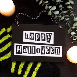 Eerie Edge Halloween Hanging Sign - Black - thumbnail 2