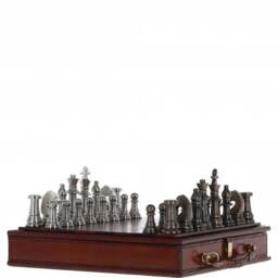 Hand Finished Luxury Leather Chess Set - Chestnut - thumbnail 5