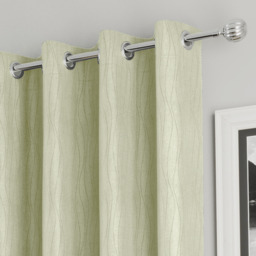 Pair of Goodwood Eyelet Thermal Room Darkening Curtains - Green / 168cm / 137cm - thumbnail 4