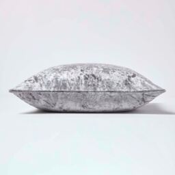 Homescapes Crushed Velvet Cushion Cover - Silver / 60cm - thumbnail 2