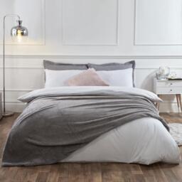 Waffle Honeycomb Mink Throw - Charcoal / 240cm - thumbnail 3