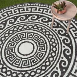 Homescapes Outdoor Rug Waterproof Reversible, 180 cm Round, Black Enid Aztec - Black - thumbnail 4