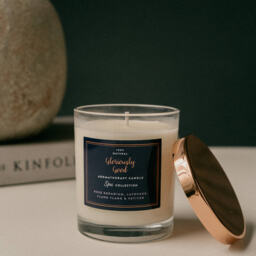 Rose Geranium, Lavender, Ylang Ylang and Vetiver Aromatherapy Candle - White - thumbnail 5