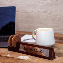 Wooden Desk Sign - Cookie Addict - Brown - thumbnail 3