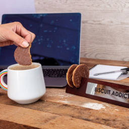 Wooden Desk Sign - Cookie Addict - Brown - thumbnail 2