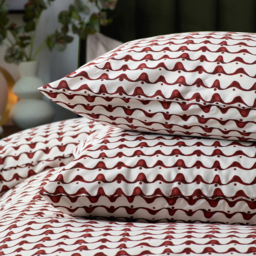 Modern Watercolour Duvet Cover Set - Chestnut Red / Single - thumbnail 4
